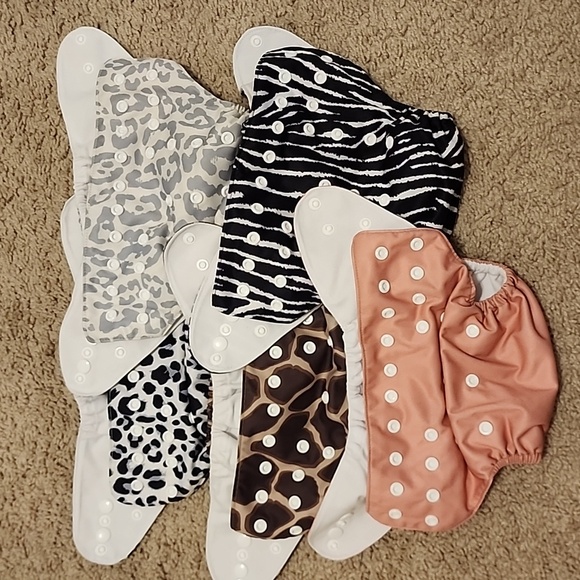 Nora's Nursery cloth diapers - Picture 1 of 3